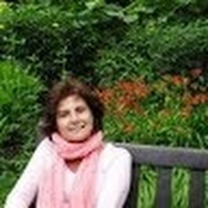 Meet your Posher, Esther